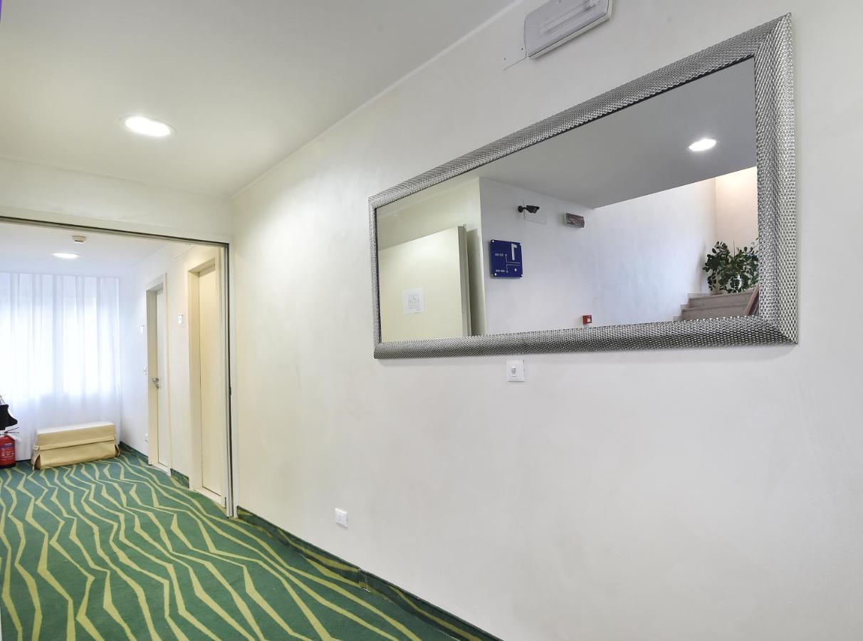 Hotel Meuble Nazionale Lignano Sabbiadoro Exterior foto